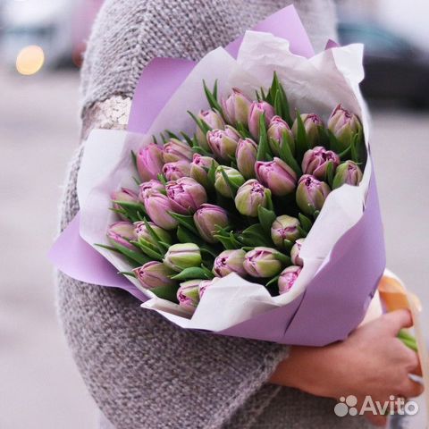 Букет из 35 Пионовидных Тюльпанов в матовой бумаге
