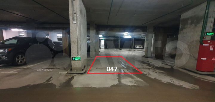 Машиноместо, 12 м²