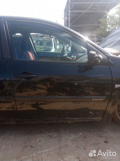 Дверь передняя правая Renault Megane