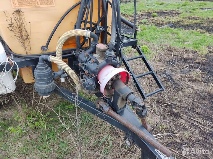 Опрыскиватель оп 22 сельскохозяйственный