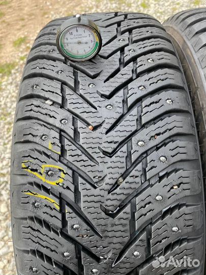 Nokian Tyres Hakkapeliitta 8 SUV 235/65 R17