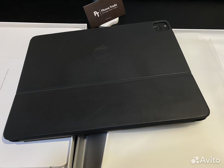 iPad SMART Keyboard folio