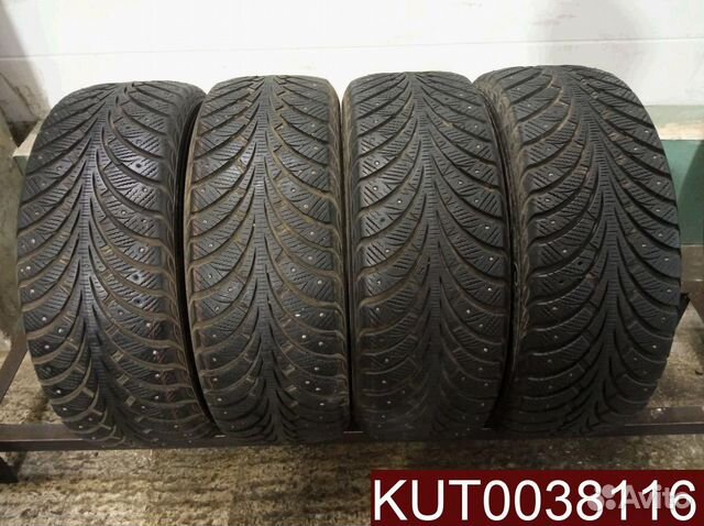 Sava Eskimo Stud 215/55 R17 107U