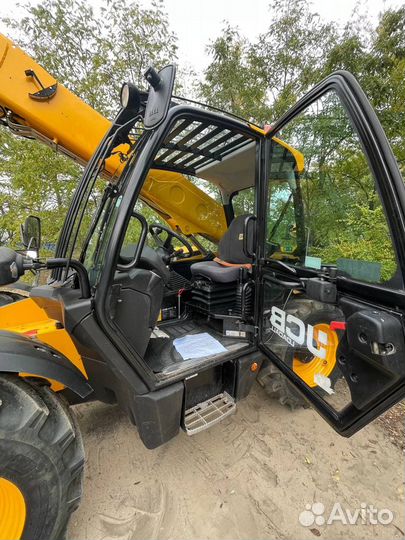 Телескопический погрузчик JCB LOADALL 531-70, 2021
