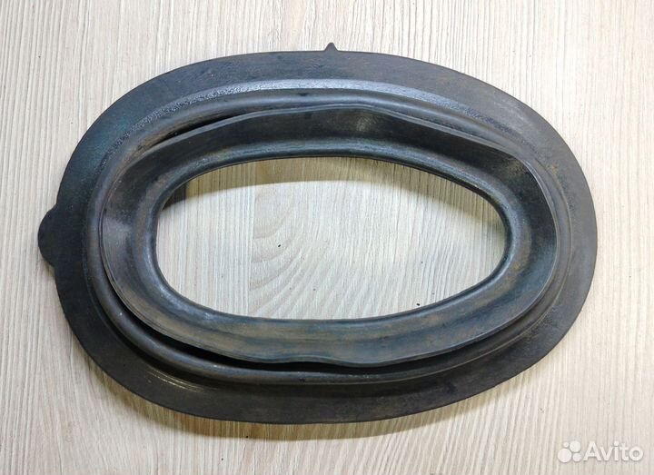 Уплотнитель соединения печки VW Polo sedan и др