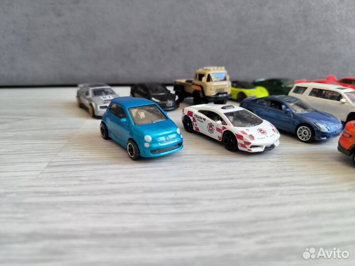 Машинки hot wheels, matchbox