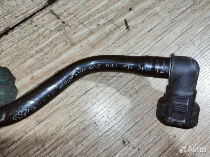 Трубка вакуумная Volkswagen Golf 5 caxa 1.4 2008