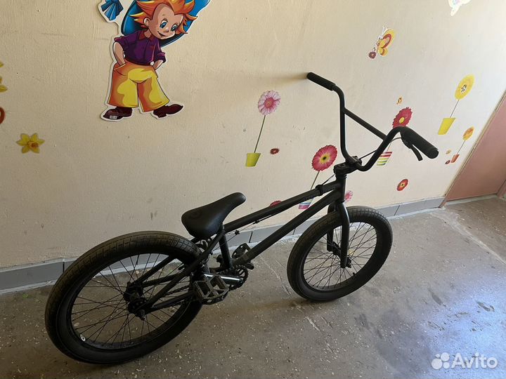Велосипед BMX atom