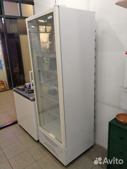 Холодильник витрина Бирюса