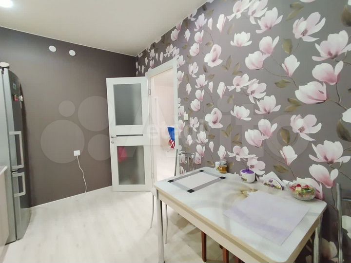 1-к. квартира, 42,8 м², 1/6 эт.