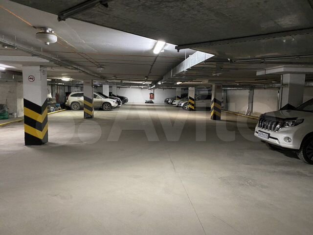 Машиноместо, 16 м²