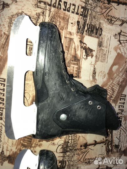 Коньки хоккейные