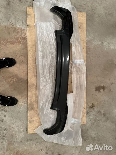 Накладка заднего бампера BMW 5 G30