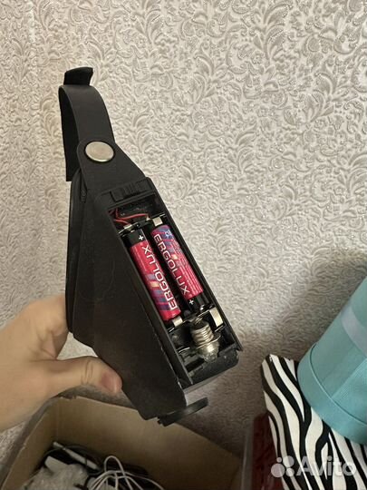 Маска с увеличительным стеклом и подсветкой