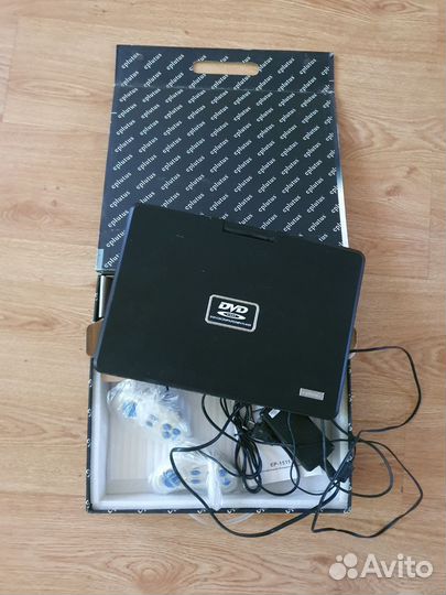 Портативный dvd&жк телевизор eplutis Ep-1511