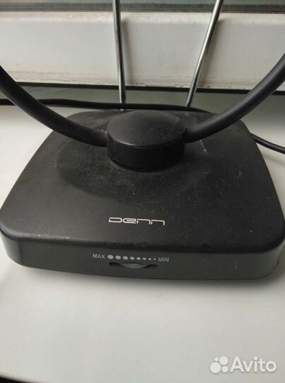 Антенна комнатная Denn для тв