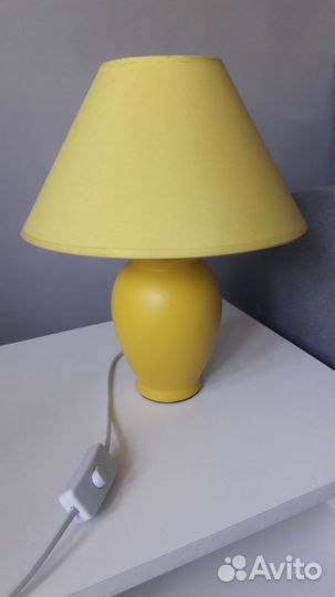 Лампа настольная