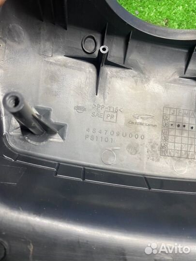 Кожух рулевой колонки Nissan Note E11 CR14DE 2006