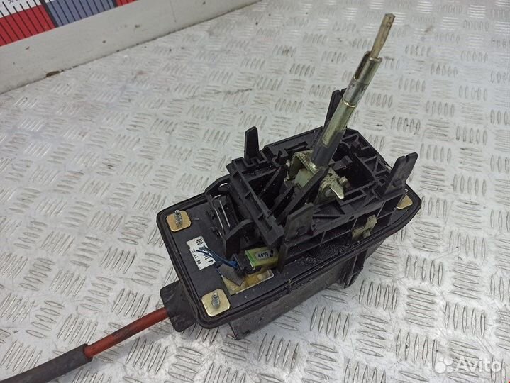 Кулиса кпп для Volkswagen Passat 5 4B0713041M