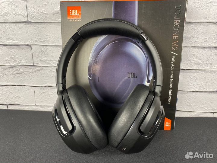 Наушники JBL Tour One M2