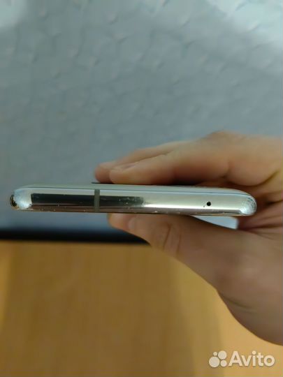Телефон Samsung galaxy note 10 lite