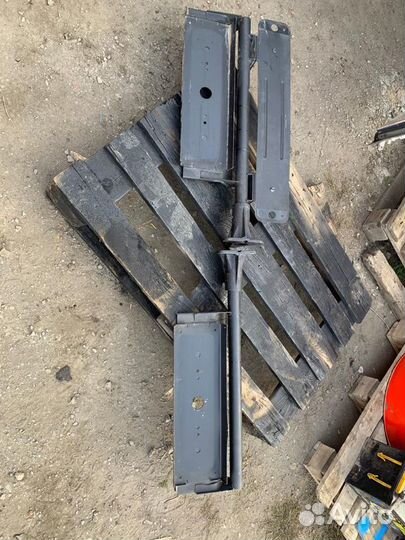 Кронштейн задних фонарей к-т камаз урал