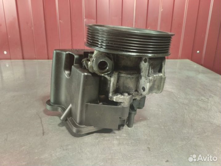 Насос гидроусилителя руля Mercedes E-Class W211