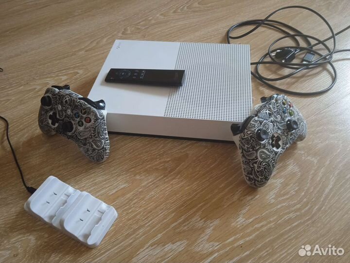 Xbox One S