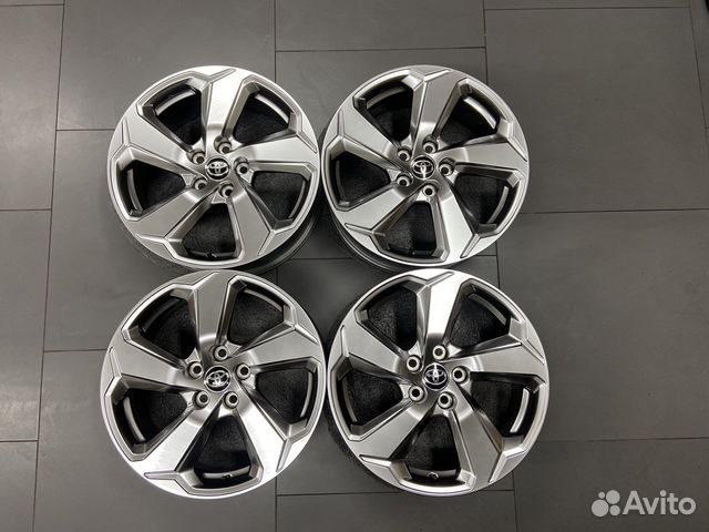 Диски R18 Toyota RAV4 оригинал