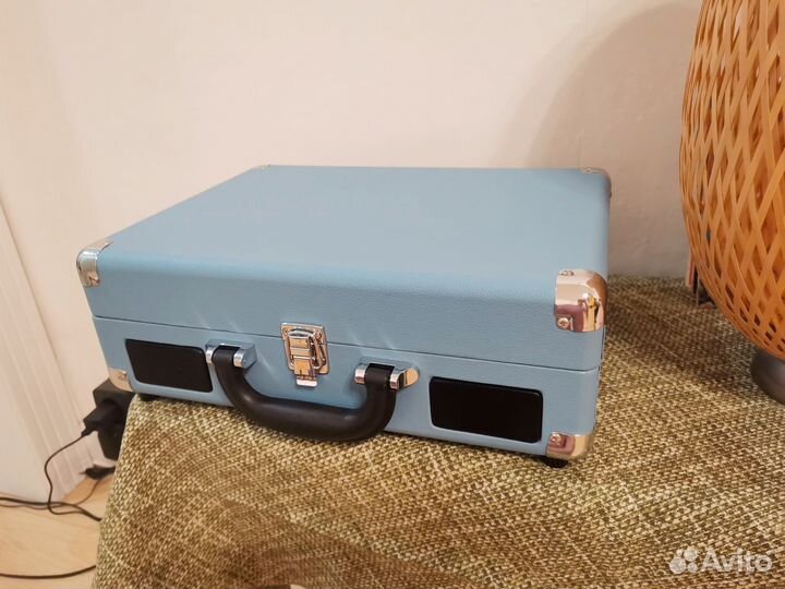 Виниловый проигрыватель alive