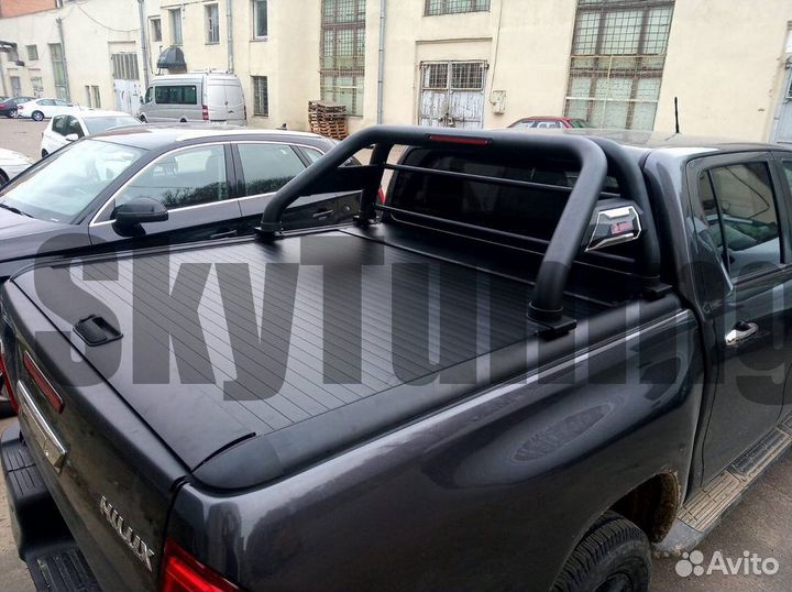 Крышка Toyota Hilux с дугами