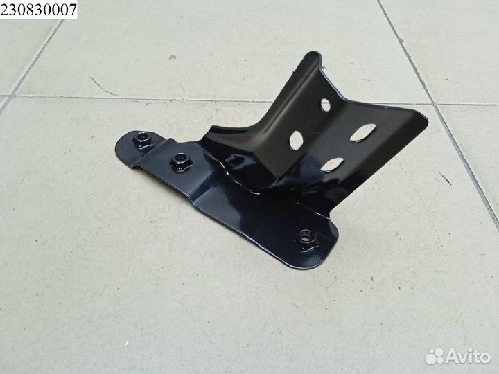 Кронштейн крыла переднего правого VW Polo