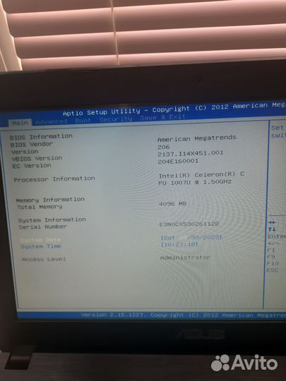 Ноутбук asus