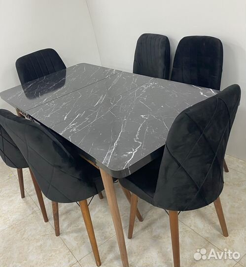 Стол обеденный и стулья 6 шт