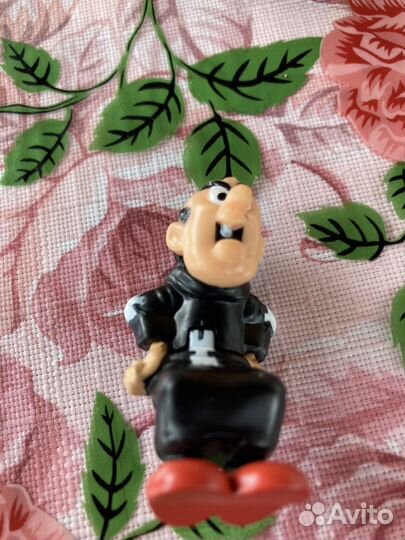 Киндер игрушки 9 шт