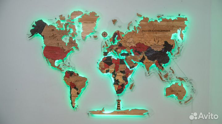 Деревянная карта мира