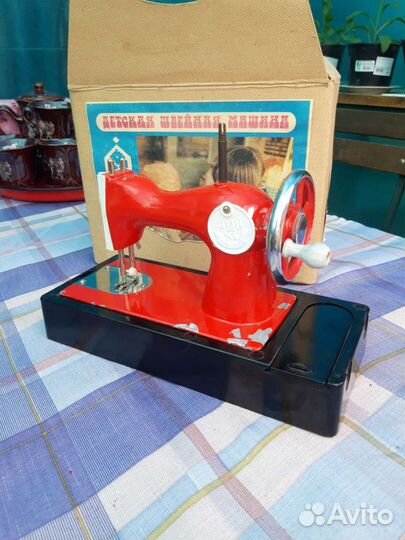 Игрушка Машина детская швейная СССР