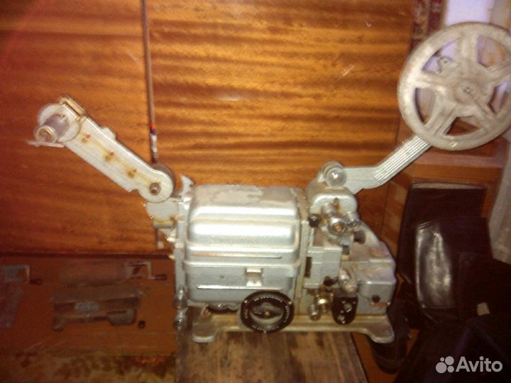 Кинопроектор 