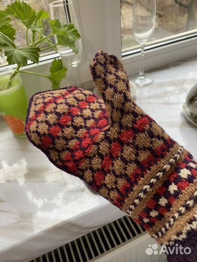 Варежки зимние женские