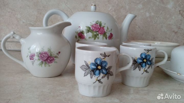 Молочник, кофейные кружечки. СССР. Дулево