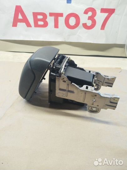 Подлокотник Chevrolet Cruz F18D4 2010