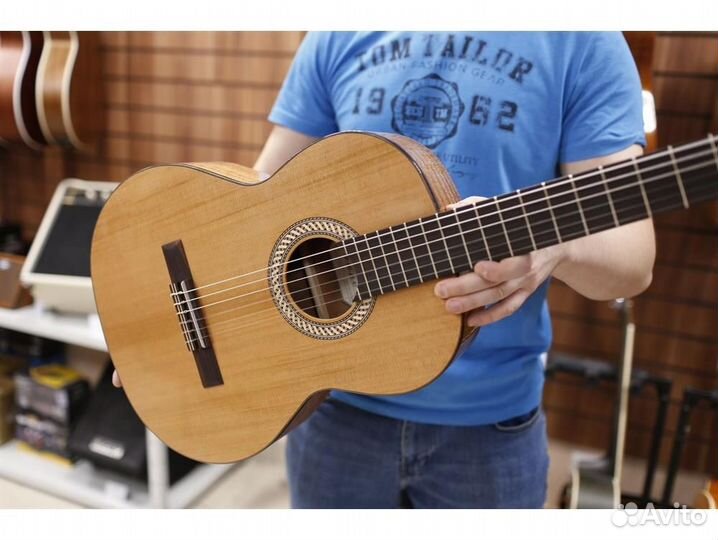 Kremona S62C 7/8 уменьшенная гитара