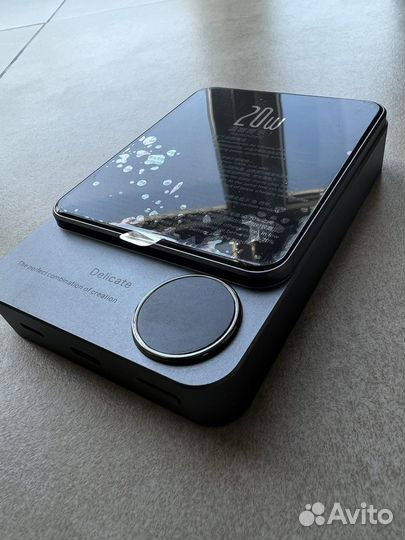 Беспроводная зарядка для iPhone пауэр банк