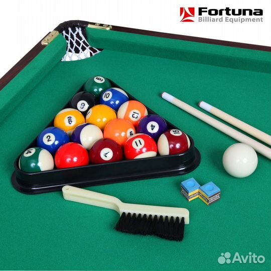 Бильярдный стол