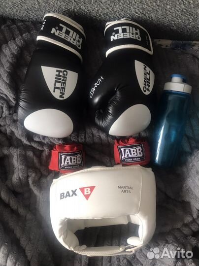 Боксерские перчатки green hill 14oz