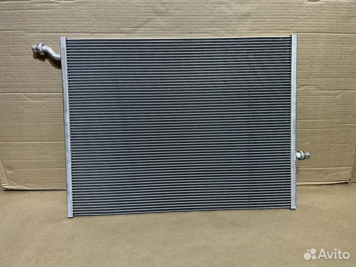 Радиатор низких температур Mercedes W213/W222/W238