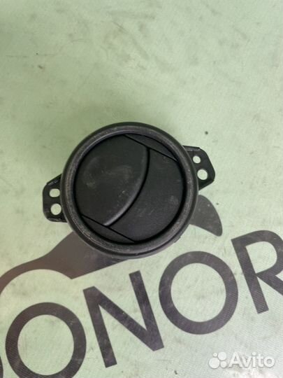 Дефлектор воздуховода toyota rav 4 xa20