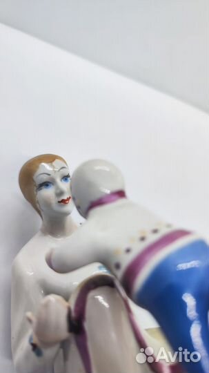 Фарфоровые статуэтки