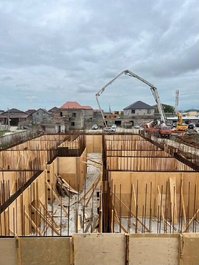 2-к. квартира, 78,2 м², 9/16 эт.