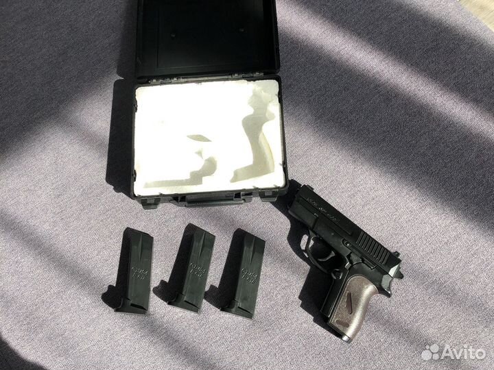 Игрушечный пистолет